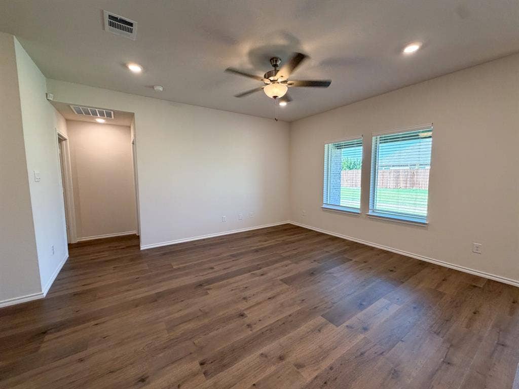 369 Thoroughbred Street, Waxahachie, TX 75165 369 Thoroughbred Street, Waxahachie, TX 75165