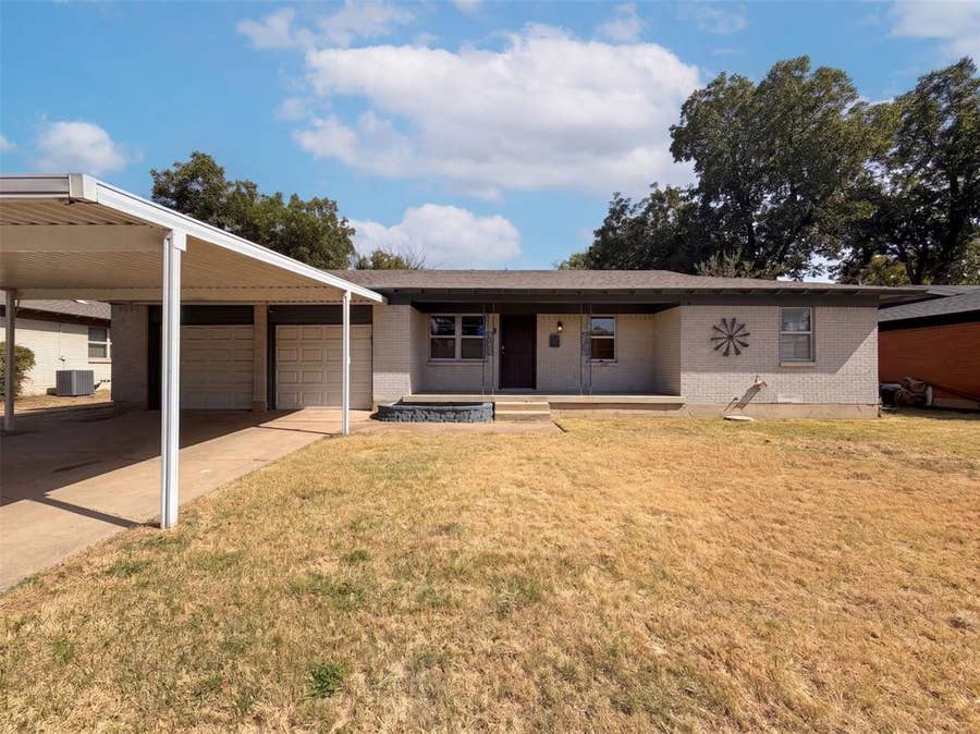 Property photo for 5421 Bonnie Wayne Street, Haltom City, TX