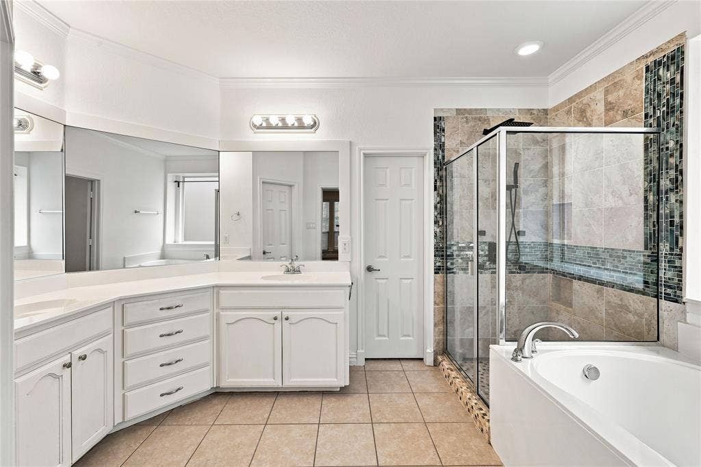 6427 Miranda Drive, Fort Worth, TX 76131 6427 Miranda Drive, Fort Worth, TX 76131