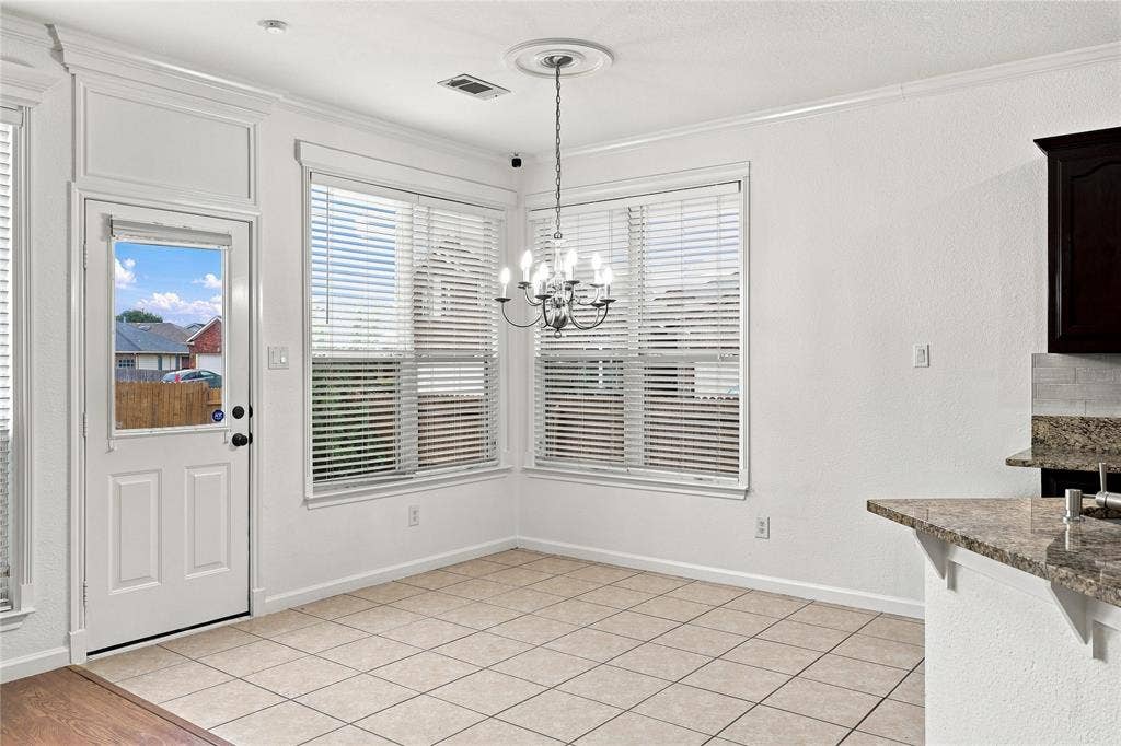6427 Miranda Drive, Fort Worth, TX 76131 6427 Miranda Drive, Fort Worth, TX 76131