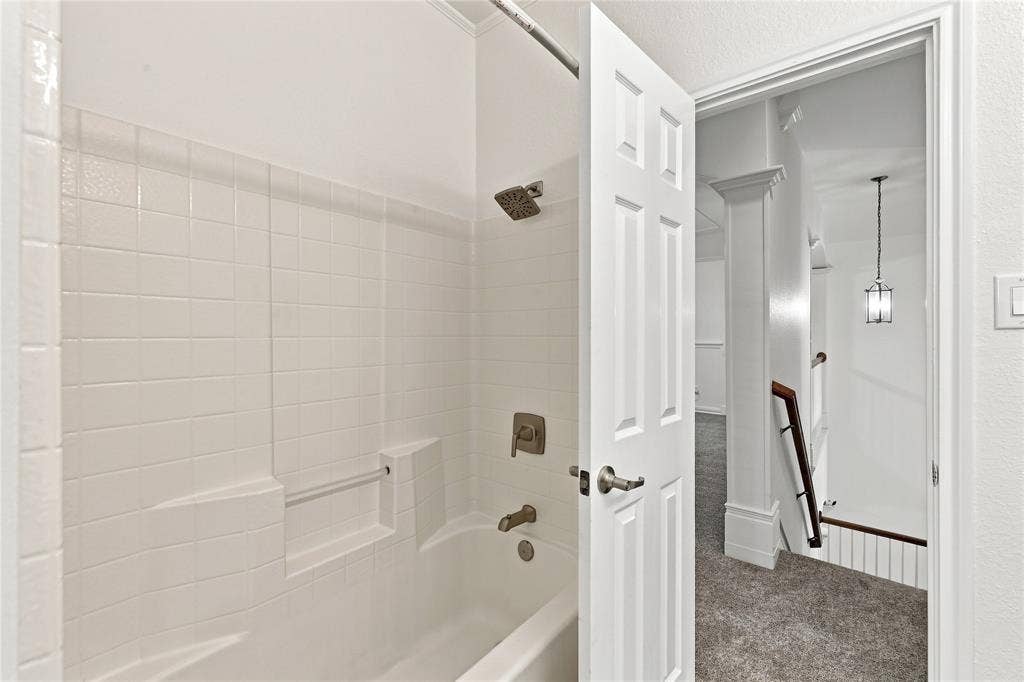 6427 Miranda Drive, Fort Worth, TX 76131 6427 Miranda Drive, Fort Worth, TX 76131