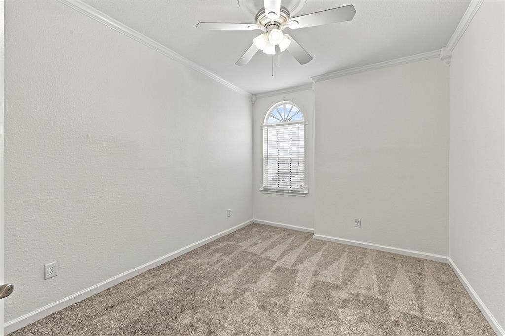 6427 Miranda Drive, Fort Worth, TX 76131 6427 Miranda Drive, Fort Worth, TX 76131