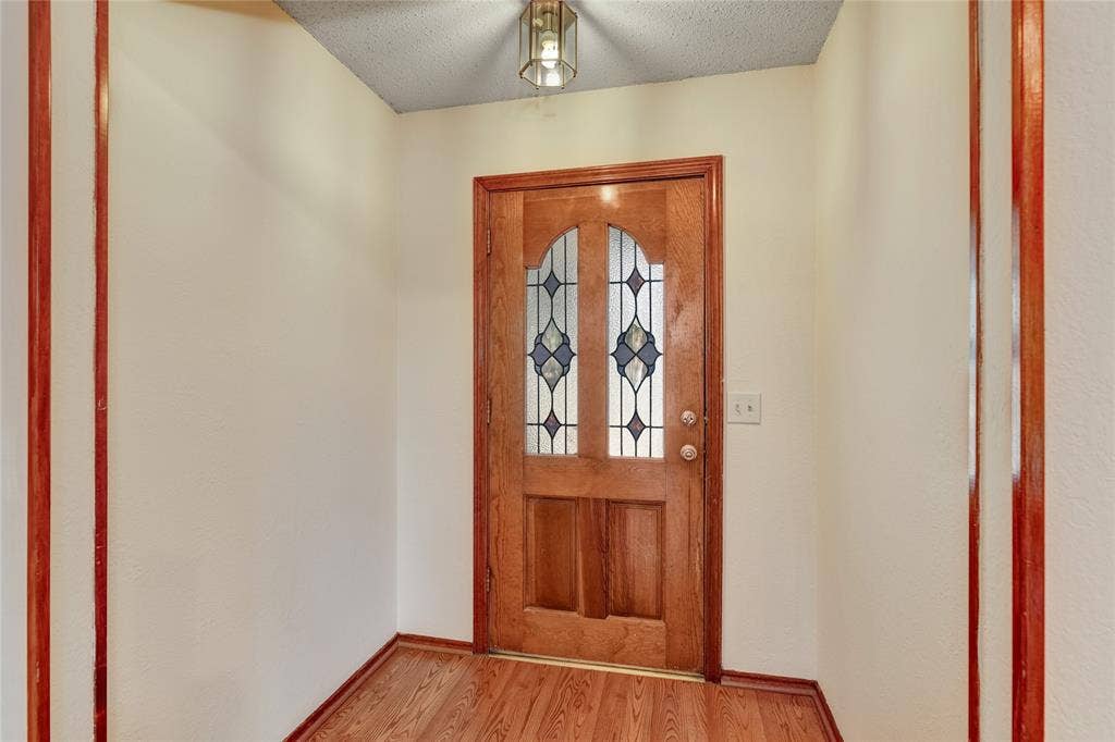8241 Christie Drive, Frisco, TX 75033 8241 Christie Drive, Frisco, TX 75033