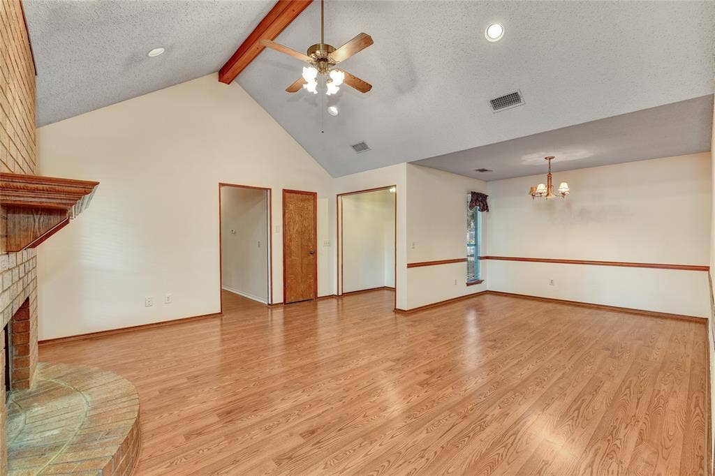8241 Christie Drive, Frisco, TX 75033 8241 Christie Drive, Frisco, TX 75033
