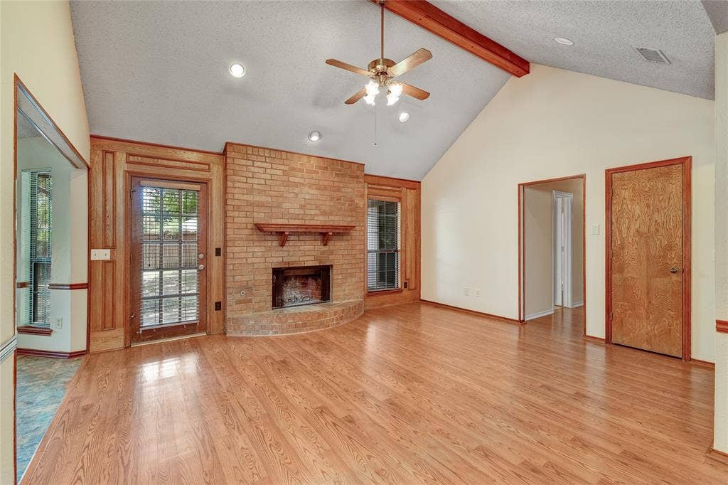 8241 Christie Drive, Frisco, TX 75033 8241 Christie Drive, Frisco, TX 75033