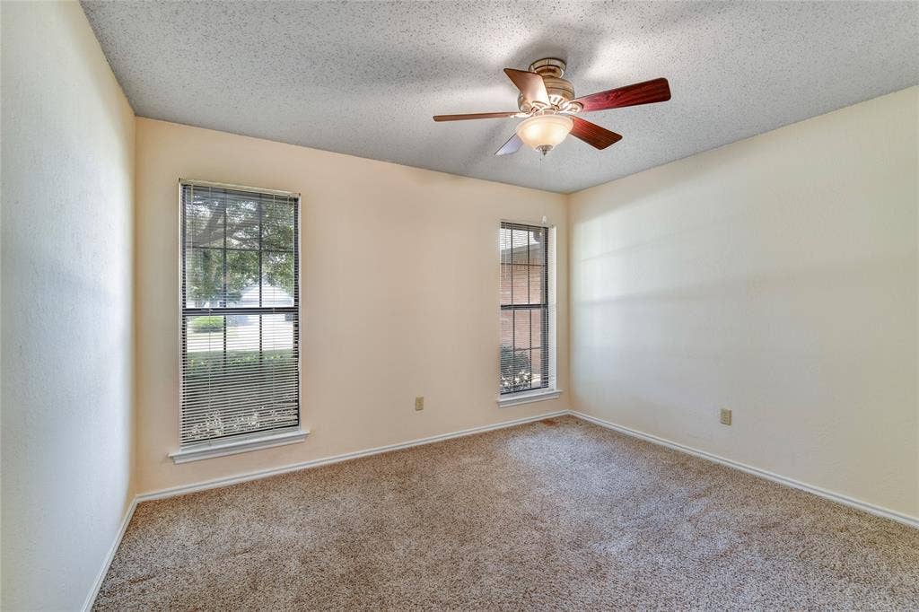 8241 Christie Drive, Frisco, TX 75033 8241 Christie Drive, Frisco, TX 75033