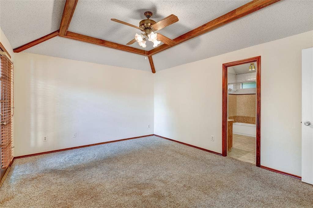 8241 Christie Drive, Frisco, TX 75033 8241 Christie Drive, Frisco, TX 75033