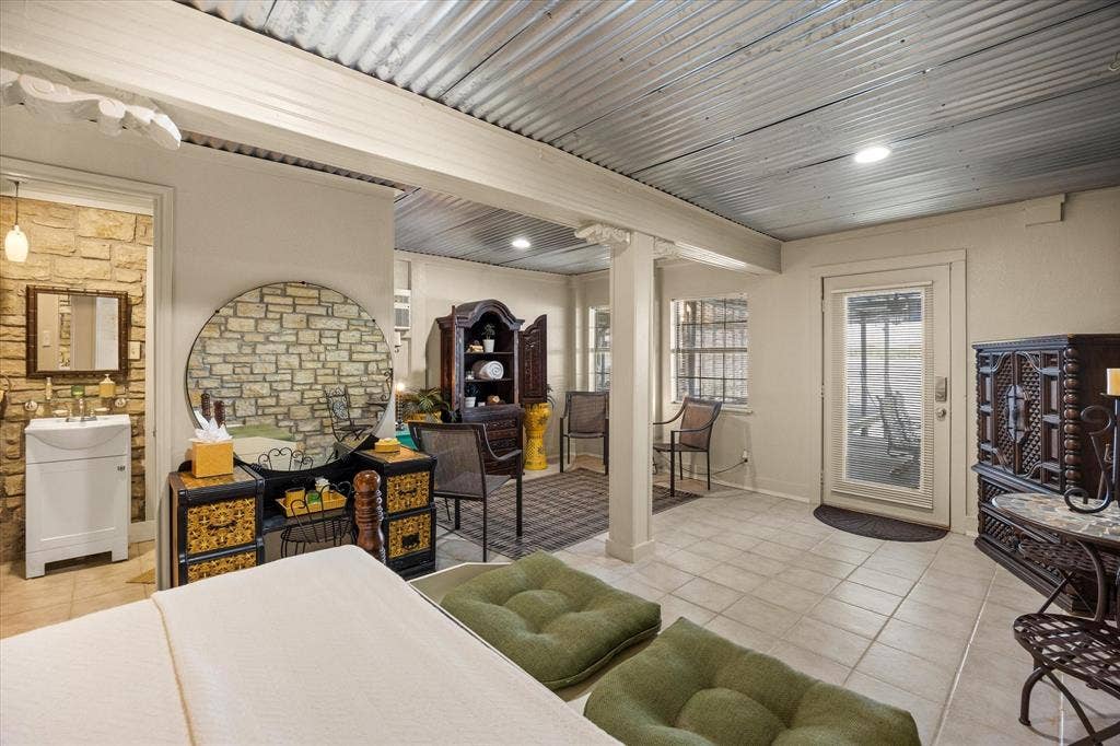 6606 Carol Court, Granbury, TX 76048 Another view of bonus space