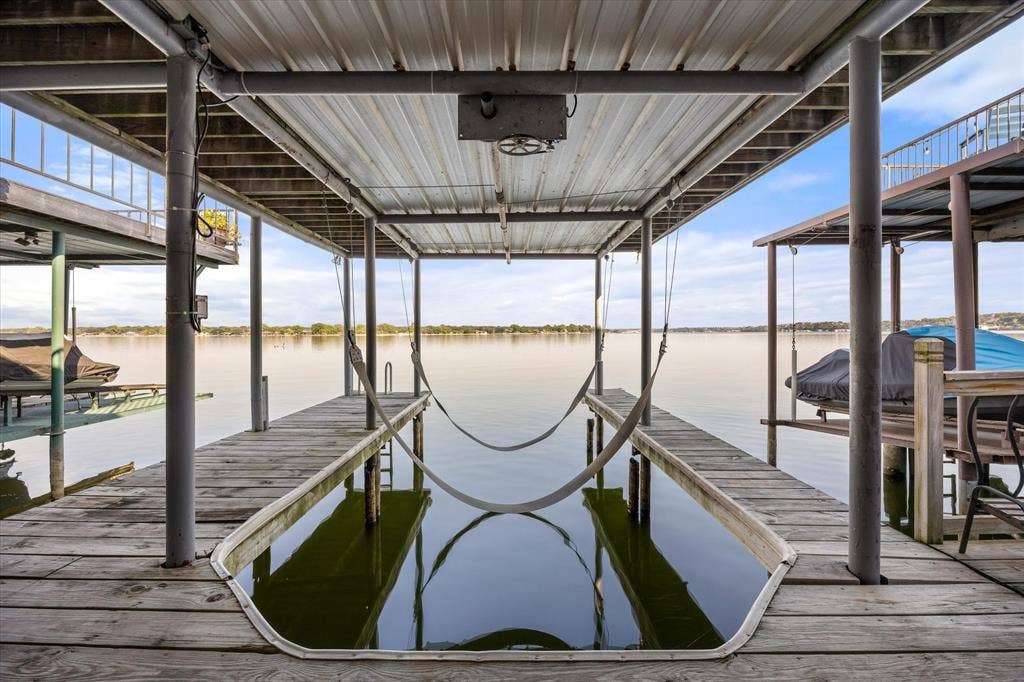6606 Carol Court, Granbury, TX 76048 Private boat dock