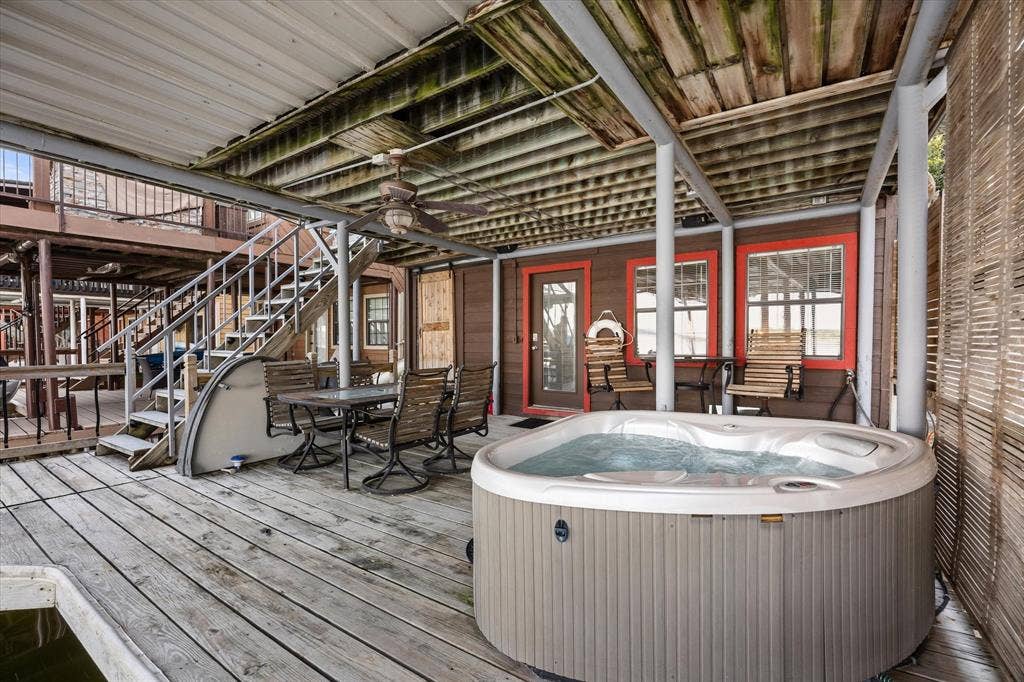 6606 Carol Court, Granbury, TX 76048 6606 Carol Court, Granbury, TX 76048