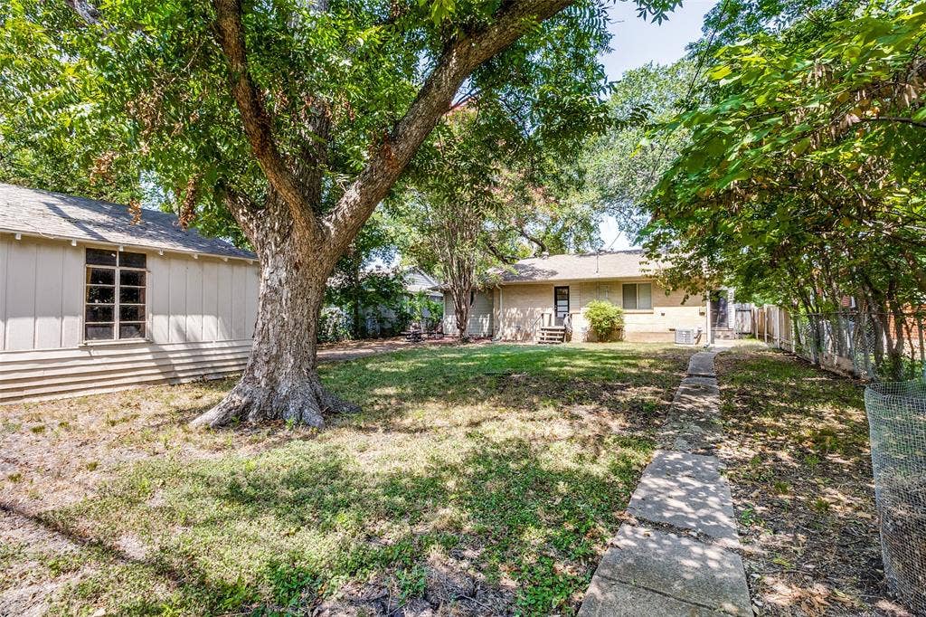 10312 Sylvia Drive, Dallas, TX 75228 10312 Sylvia Drive, Dallas, TX 75228