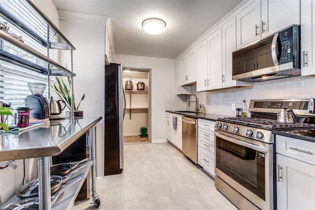 10312 Sylvia Drive, Dallas, TX 75228 10312 Sylvia Drive, Dallas, TX 75228