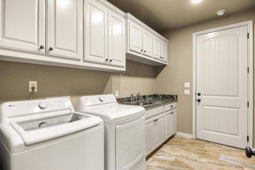 3503 Fountain Way, Granbury, TX 76049