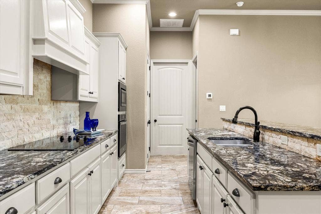 3503 Fountain Way, Granbury, TX 76049