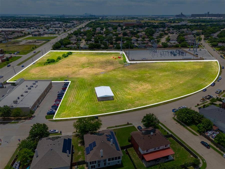 Property photo for 1051 Grand Central Parkway, Saginaw, TX