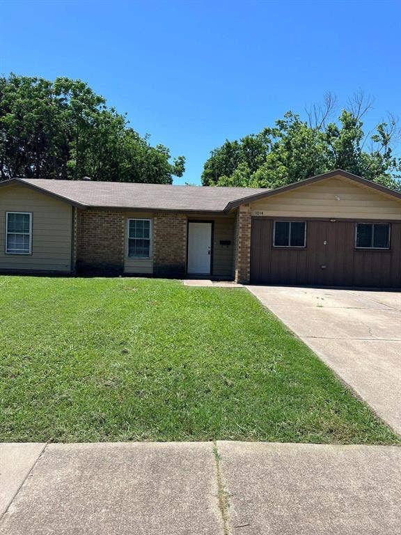 Property photo for 1014 Tulip Trail, Mesquite, TX