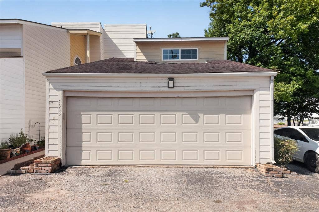 7335 Antoine Drive, Houston, TX 77088 7335 Antoine Drive, Houston, TX 77088