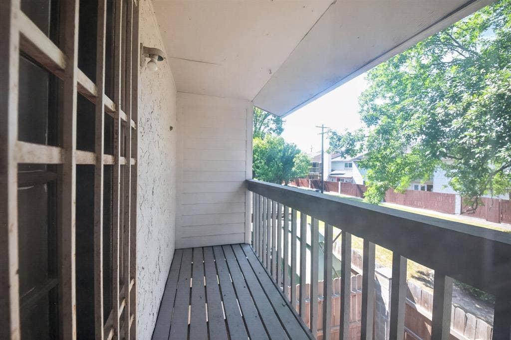 7335 Antoine Drive, Houston, TX 77088 7335 Antoine Drive, Houston, TX 77088