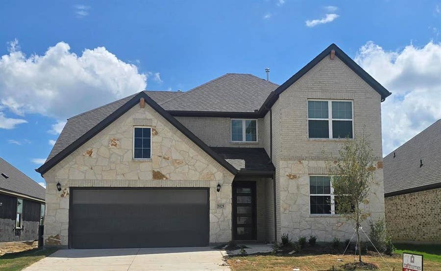 Property photo for 4017 Warhol Way, Royse City, TX