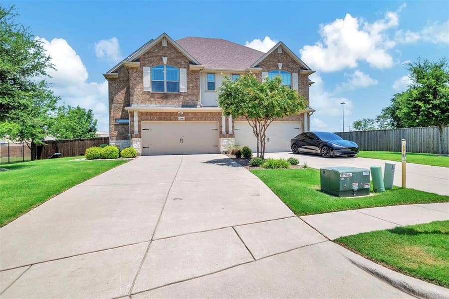 Property photo for 2100 Jameson Lane, McKinney, TX