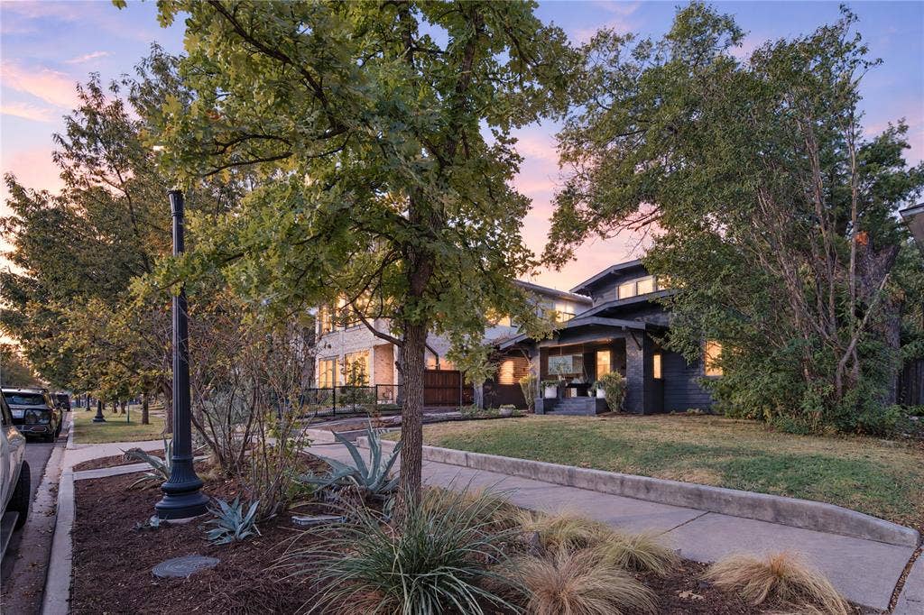 719 N Bishop Avenue, Dallas, TX 75208