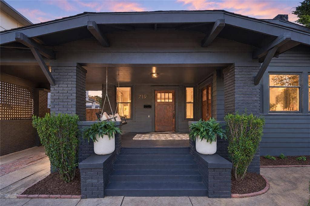 719 N Bishop Avenue, Dallas, TX 75208