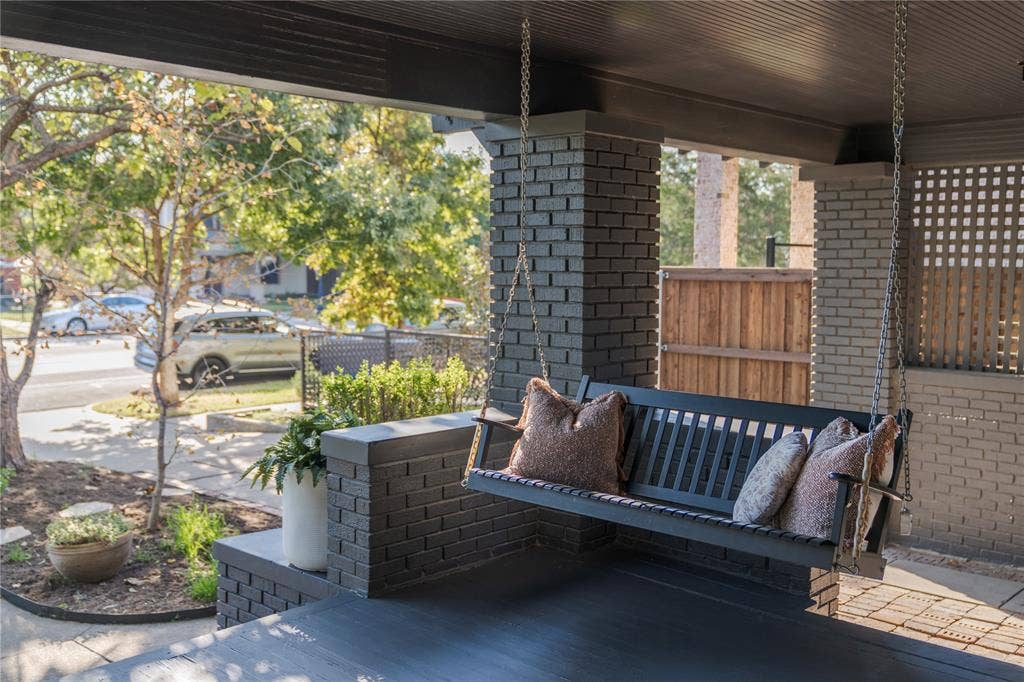 719 N Bishop Avenue, Dallas, TX 75208