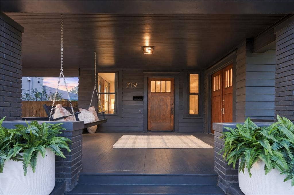 719 N Bishop Avenue, Dallas, TX 75208