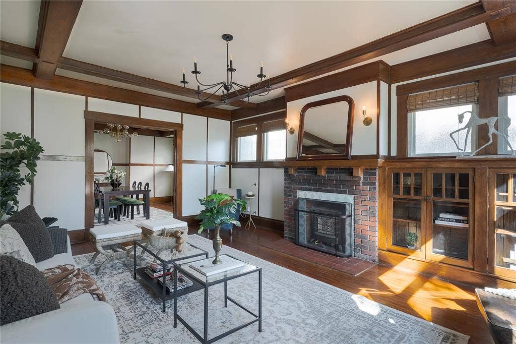 719 N Bishop Avenue, Dallas, TX 75208