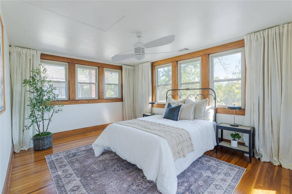 719 N Bishop Avenue, Dallas, TX 75208