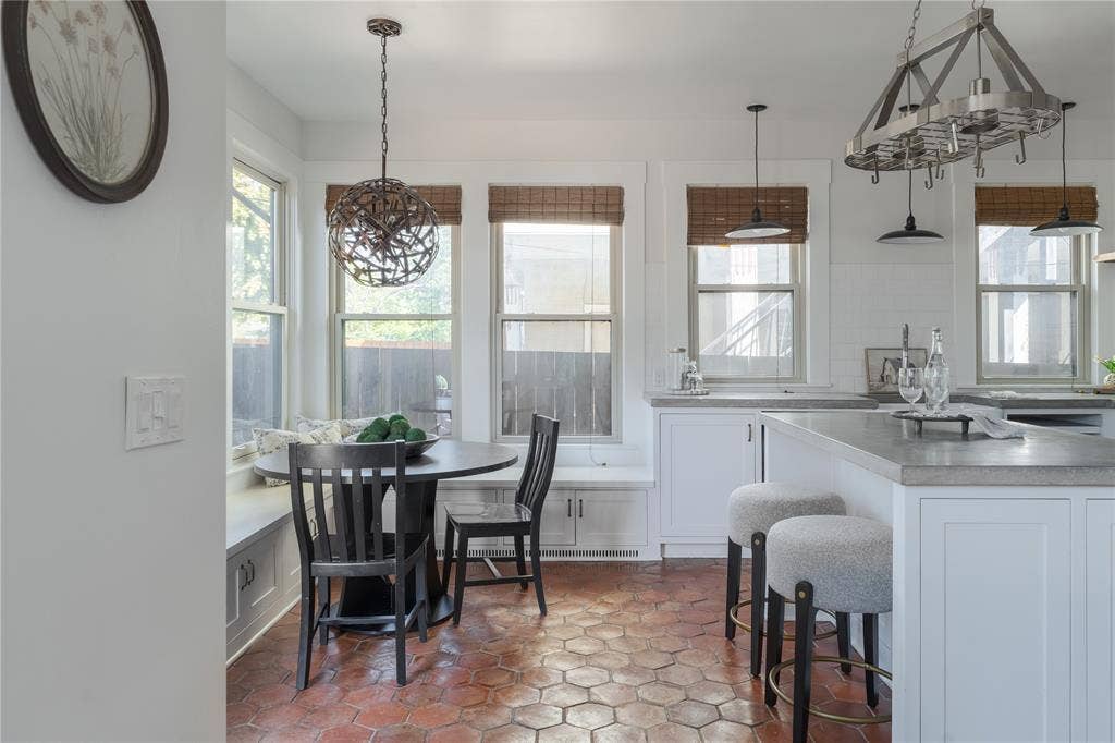719 N Bishop Avenue, Dallas, TX 75208