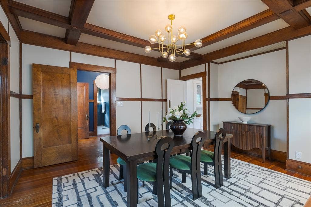 719 N Bishop Avenue, Dallas, TX 75208