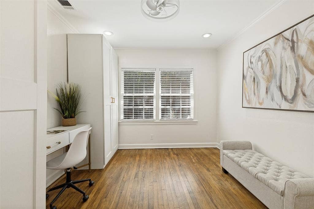 Bonus bedroom, office, or second living area. Your choice!