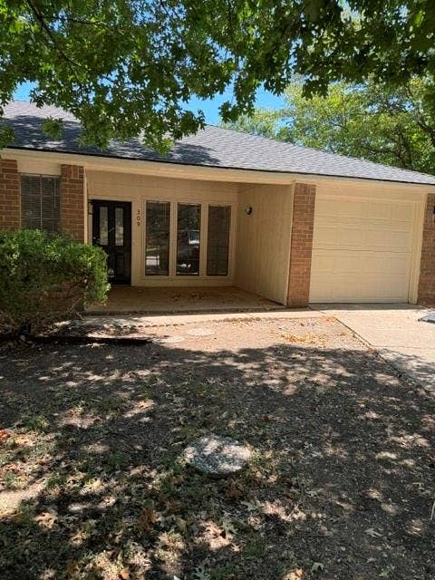 Property photo for 309 West Court, Glenn Heights, TX