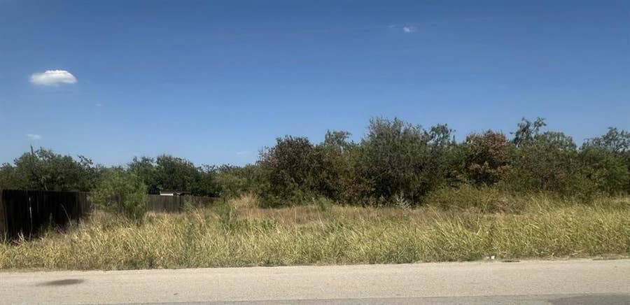 Property photo for 5344 Turnout Lane, Dallas, TX