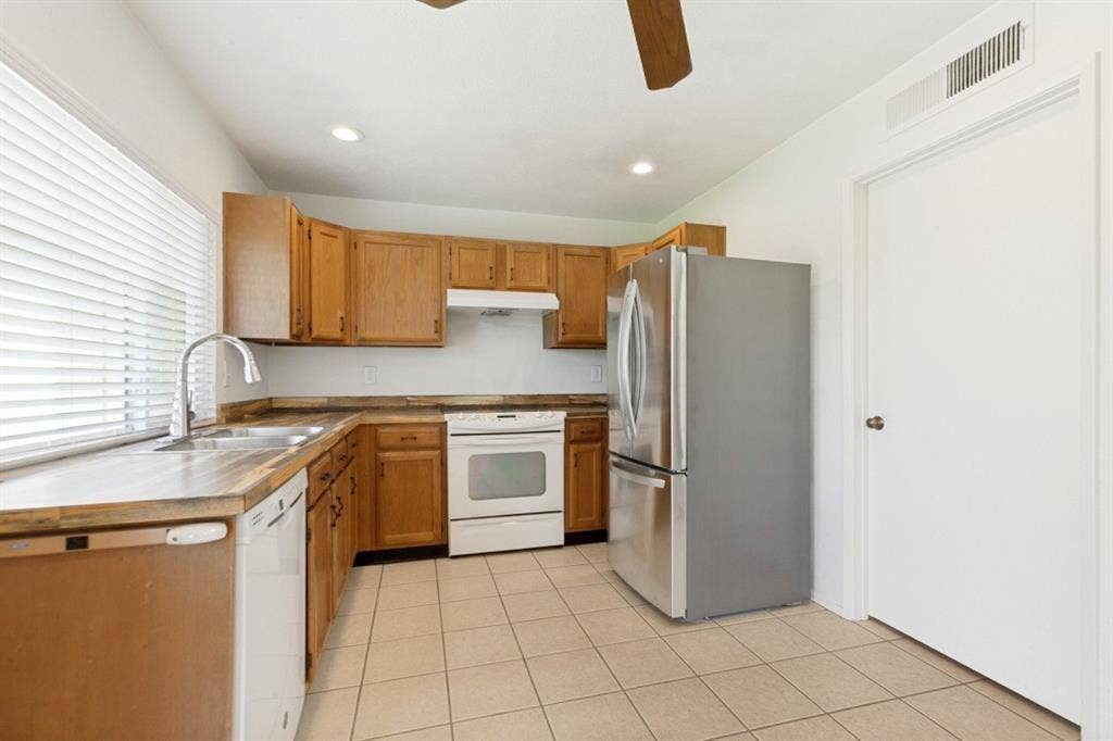 2906 Western Drive, Garland, TX 75042 2906 Western Drive, Garland, TX 75042