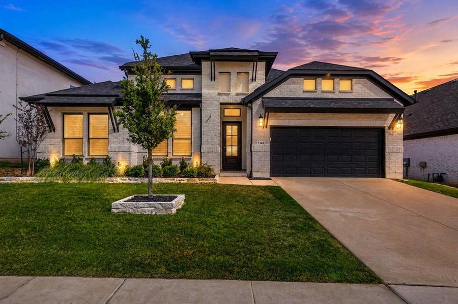 Property photo for 7122 Doe Creek Lane, Argyle, TX