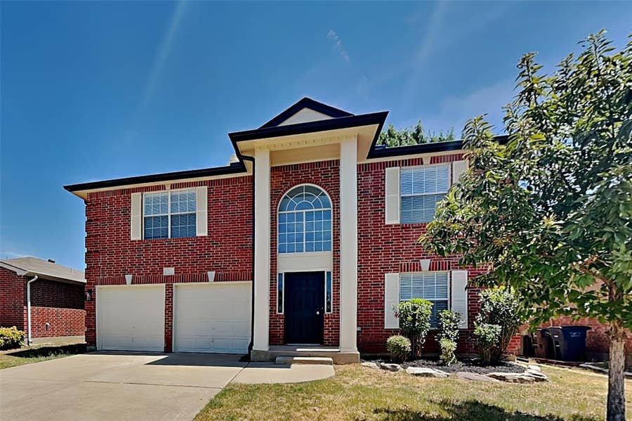 Property photo for 8712 Limestone Drive, Fort Worth, TX