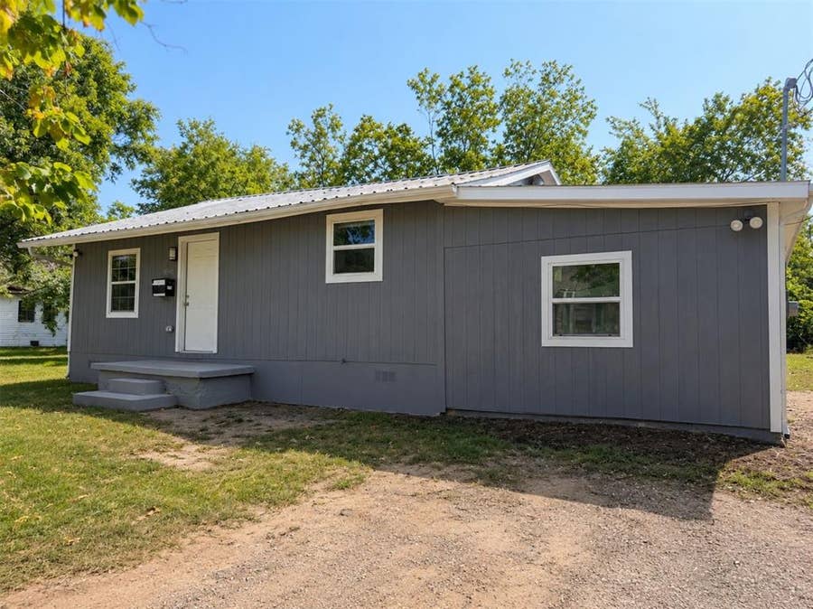 Property photo for 1306 Locust Street, Commerce, TX