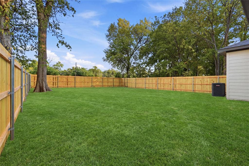 2638 Southland Street, Dallas, TX 75215 2638 Southland Street, Dallas, TX 75215