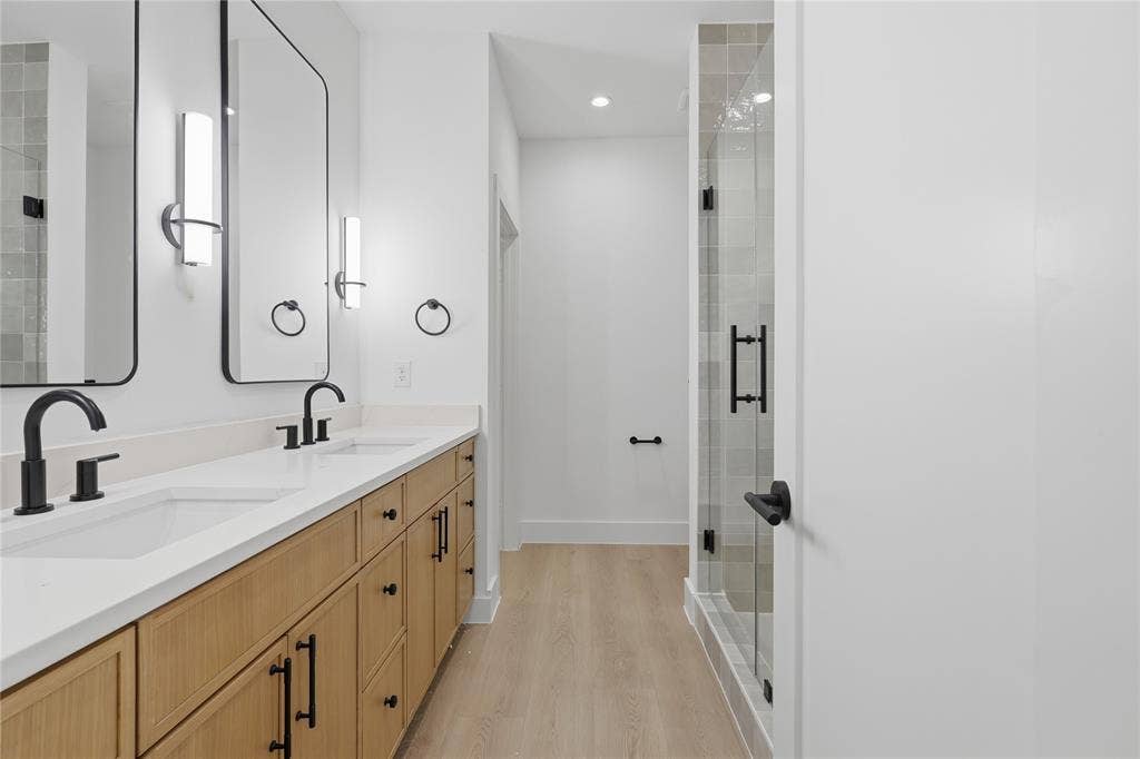 2638 Southland Street, Dallas, TX 75215 2638 Southland Street, Dallas, TX 75215