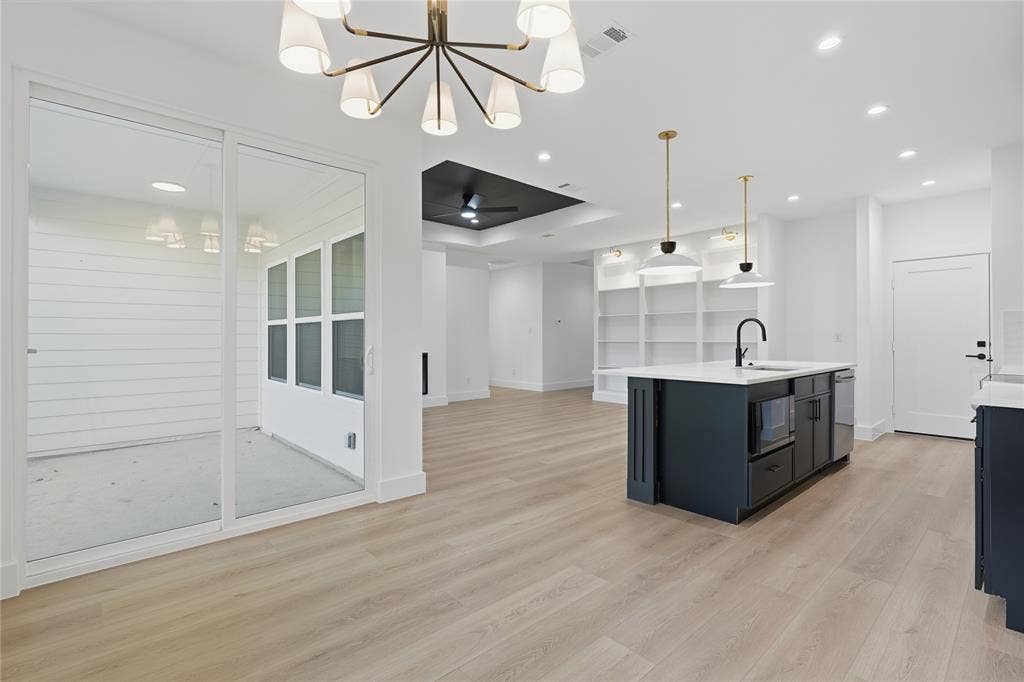2638 Southland Street, Dallas, TX 75215 2638 Southland Street, Dallas, TX 75215