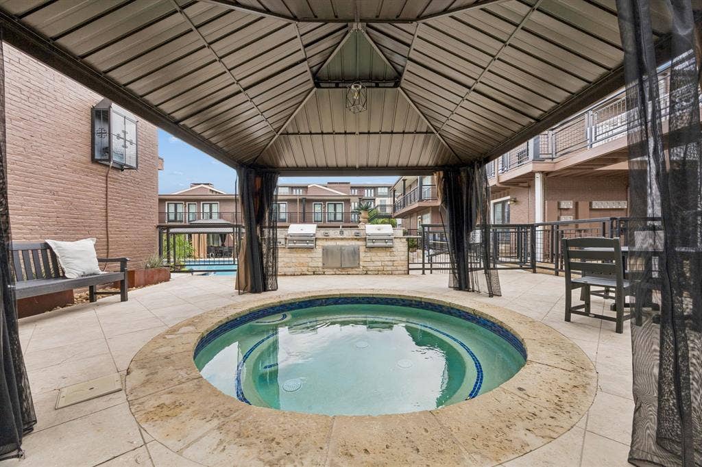 5916 Sandhurst Lane, #233, Dallas, TX 75206 5916 Sandhurst Lane, #233, Dallas, TX 75206