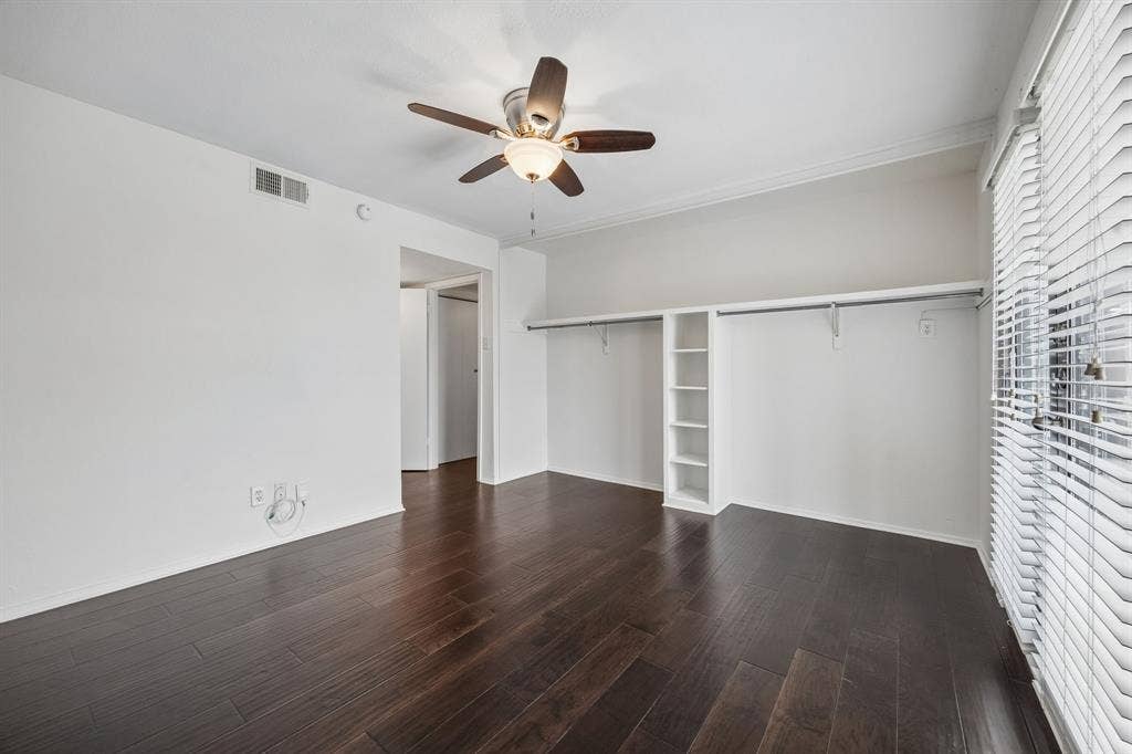 5916 Sandhurst Lane, #233, Dallas, TX 75206 5916 Sandhurst Lane, #233, Dallas, TX 75206