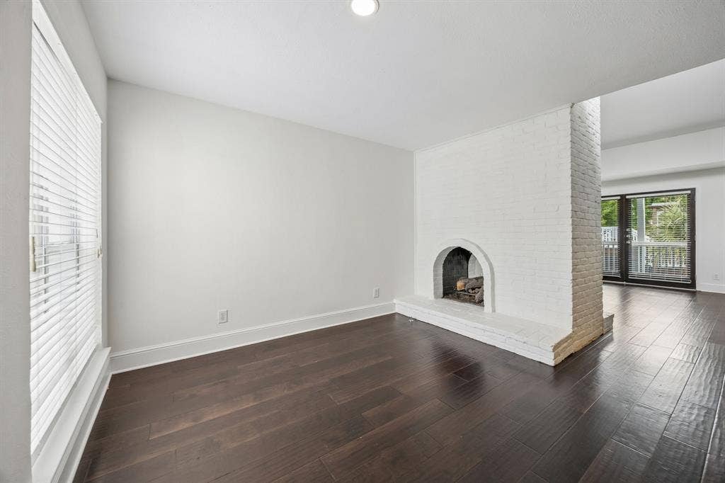 5916 Sandhurst Lane, #233, Dallas, TX 75206 5916 Sandhurst Lane, #233, Dallas, TX 75206