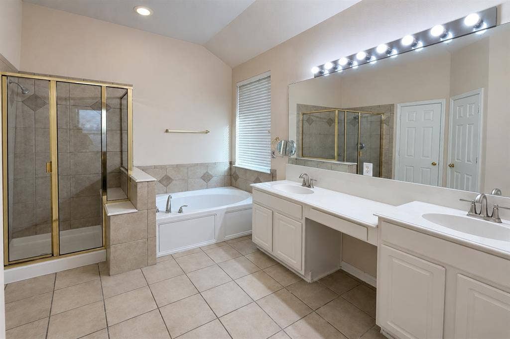 1113 Rushmore Drive, Allen, TX 75002 1113 Rushmore Drive, Allen, TX 75002