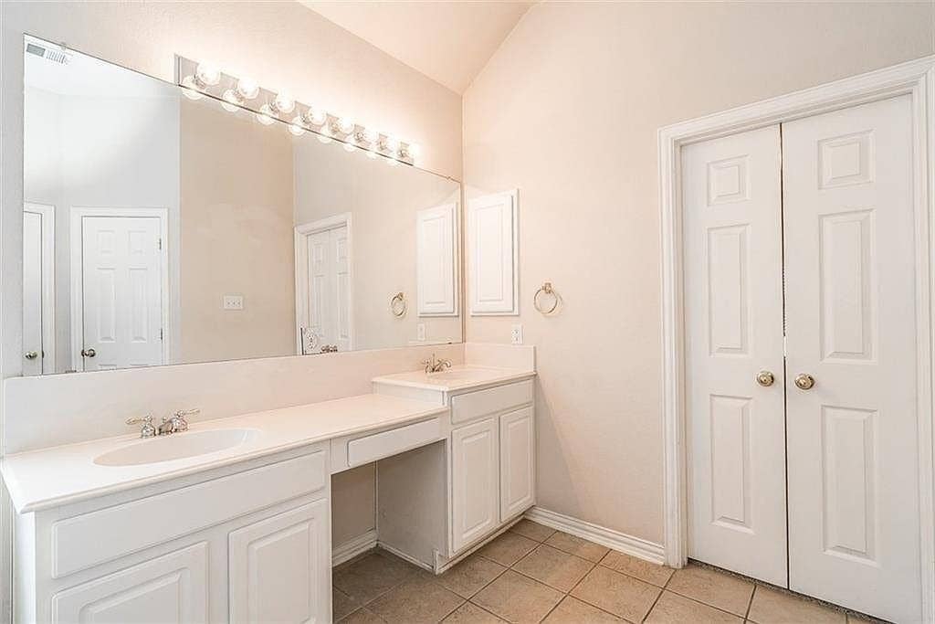 1113 Rushmore Drive, Allen, TX 75002 1113 Rushmore Drive, Allen, TX 75002