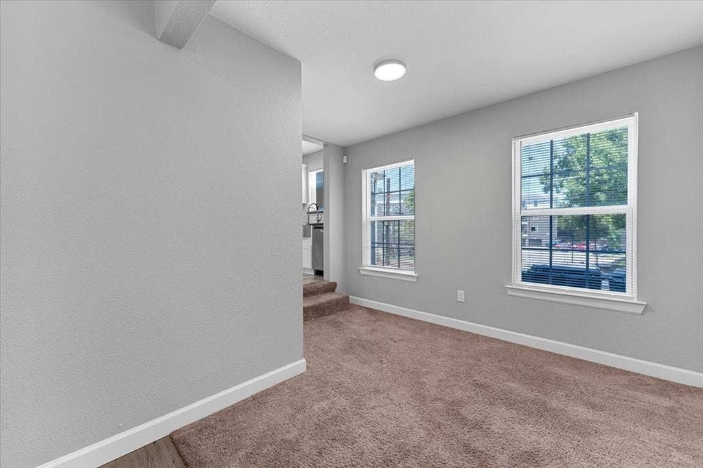 902 S Ewing Avenue, Dallas, TX 75203 902 S Ewing Avenue, Dallas, TX 75203