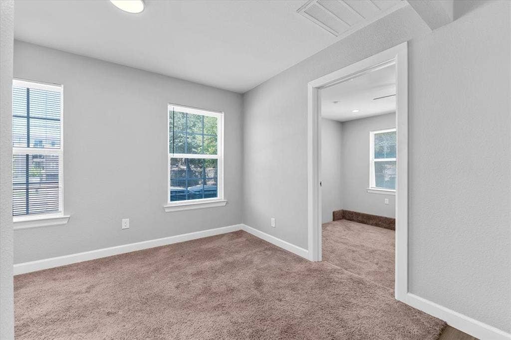 902 S Ewing Avenue, Dallas, TX 75203 902 S Ewing Avenue, Dallas, TX 75203