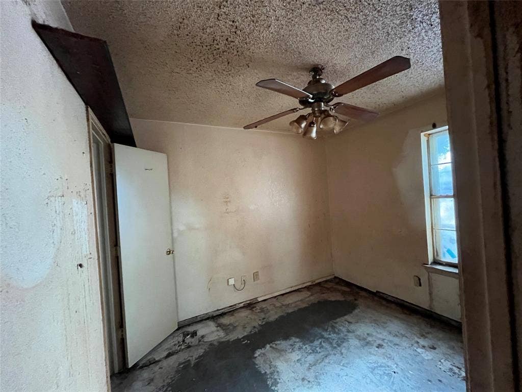 1201 Phillips Circle, Kaufman, TX 75142